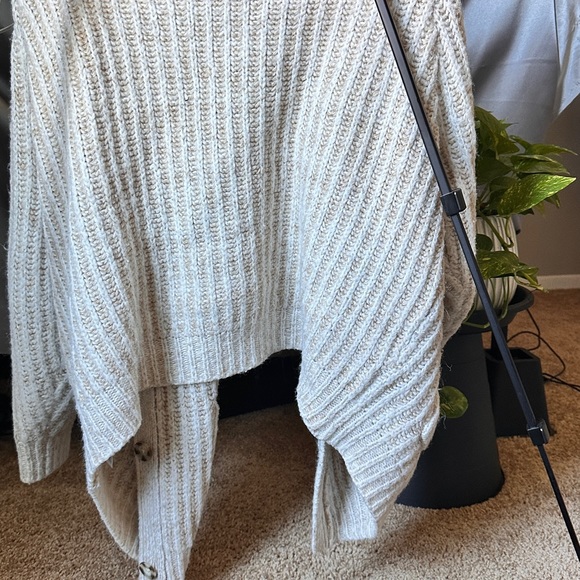 Cardigan - Picture 3 of 4